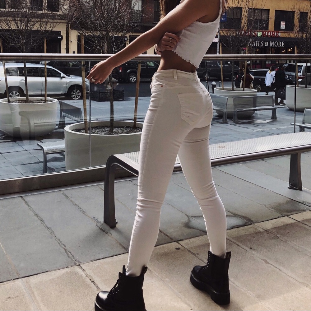 white skinny jeans